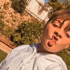 Meet your Posher, Jackson